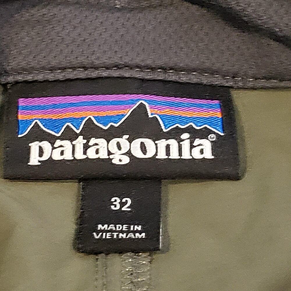 Patagonia Quandary Cargo Shorts Men's Size 32 Green Hiking Outdoor Zip Pocket - Picture 7 of 11
